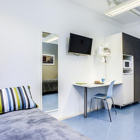 Forenom Hostel Vantaa Aviapolis Bagian luar foto